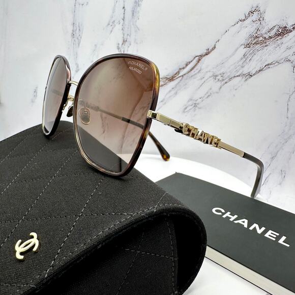 New CHANEL Sunglasses - Picture 1 of 16